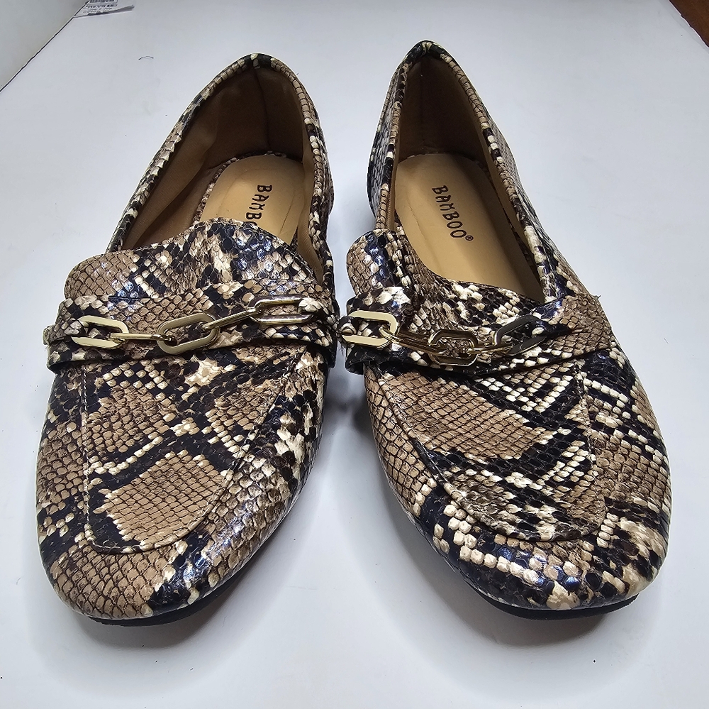 Bamboo Snake Print Women's Loafer Size: 7.5 With Fashion Gold Chain - Picture 5 of 7